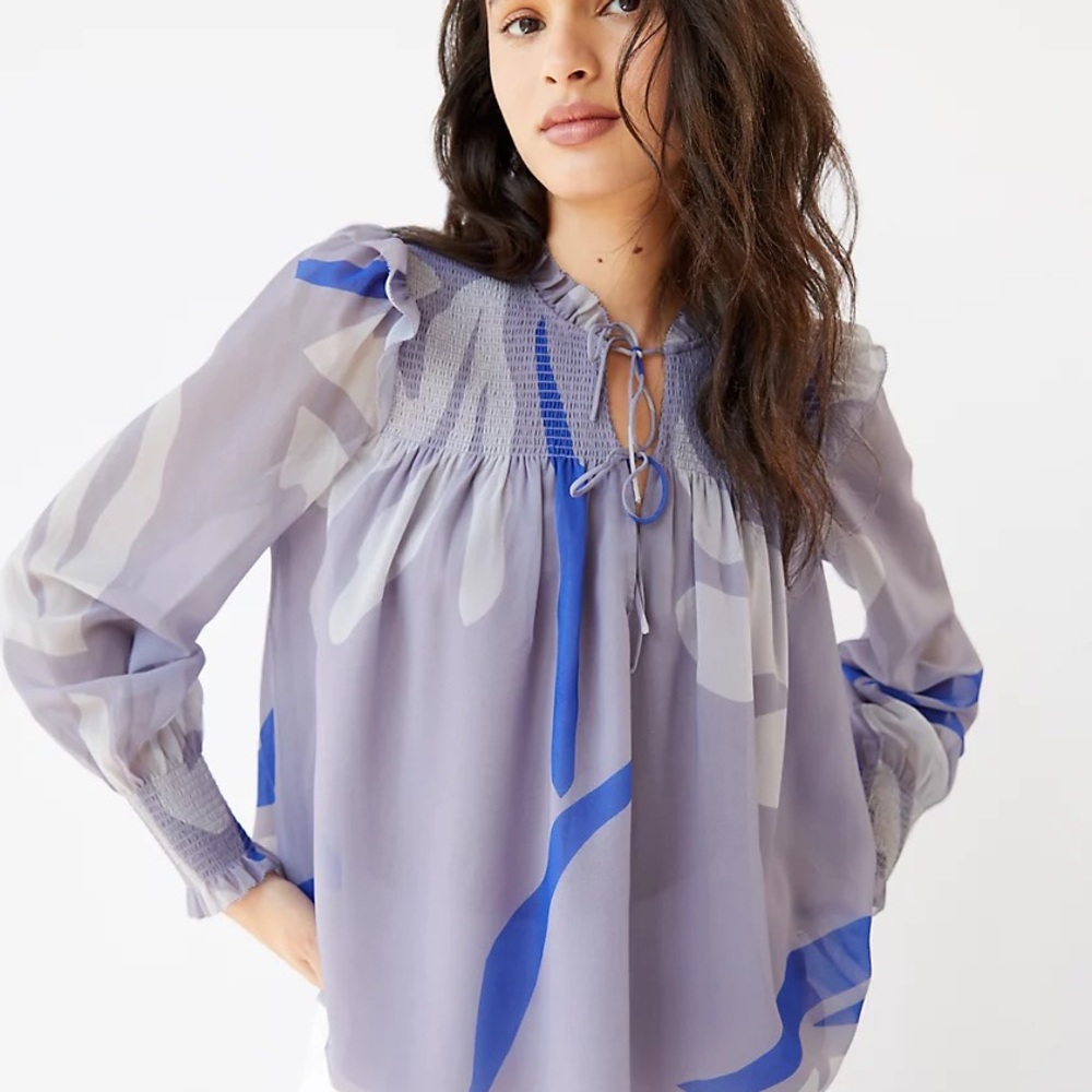 NEW Aritzia Wilfred Castello Blouse Size S Lavender Abstract Print Tie Neck Top